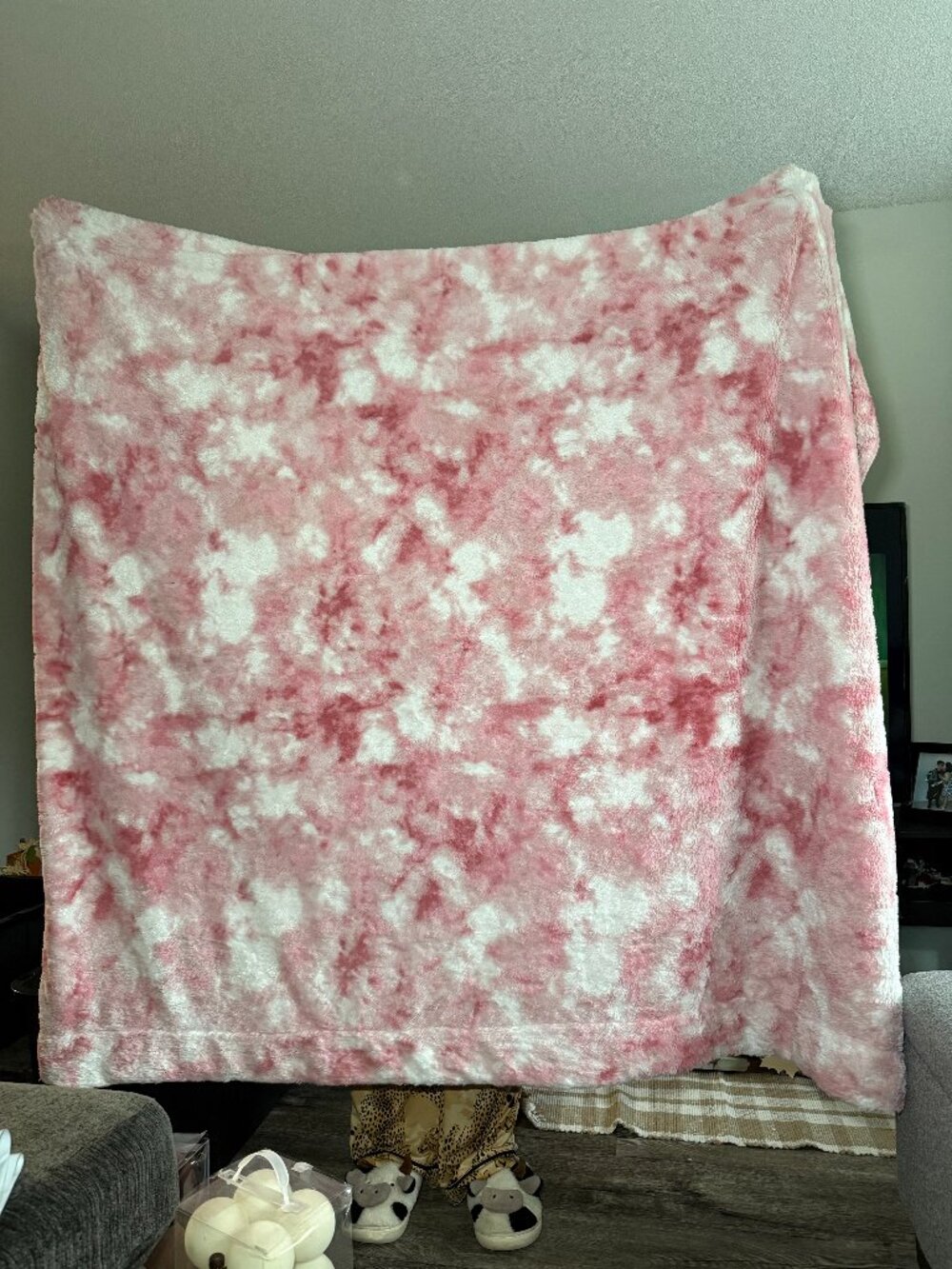 Pink Patterned fleece blanket